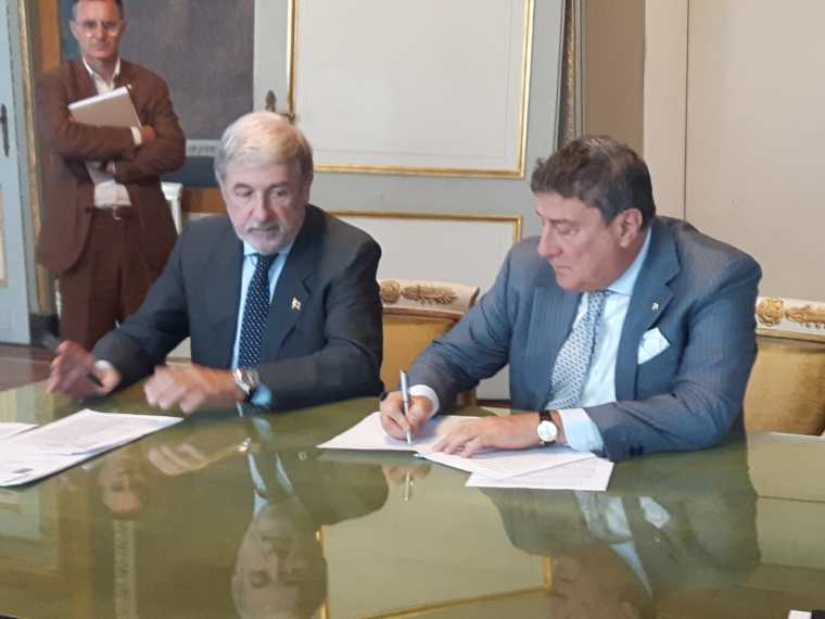 Comune di Genova: altri 50 milioni dalla Ceb, finanzieranno edilizia scolastica e manutenzione idrogeologica Comune di Genova: altri 50 milioni dalla Ceb, finanzieranno edilizia scolastica e manutenzione idrogeologica