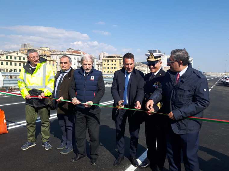 Riapre la sopraelevata portuale: alleggerirà la viabilità attorno a lungomare Canepa Riapre la sopraelevata portuale: alleggerirà la viabilità attorno a lungomare Canepa