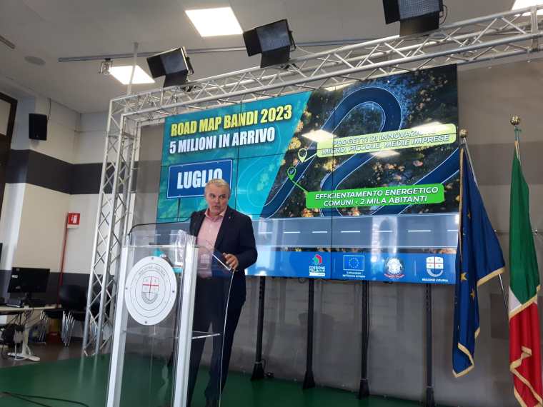 Innovazione mpmi ed efficientamento edifici pubblici Comuni sotto i 2 mila abitanti: due bandi Innovazione mpmi ed efficientamento edifici pubblici Comuni sotto i 2 mila abitanti: due bandi