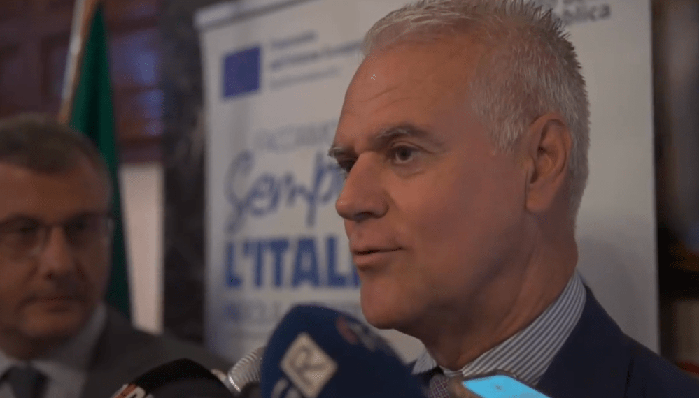 Tappa genovese per il ministro Zangrillo: «Programma ambizioso per innovare la P.A.» Tappa genovese per il ministro Zangrillo: «Programma ambizioso per innovare la P.A.»