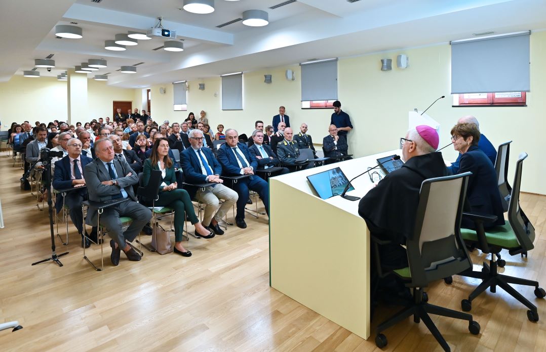 Centro di formazione Gaslini: consegnati all’Istituto i nuovi spazi di villa Quartara Centro di formazione Gaslini: consegnati all’Istituto i nuovi spazi di villa Quartara