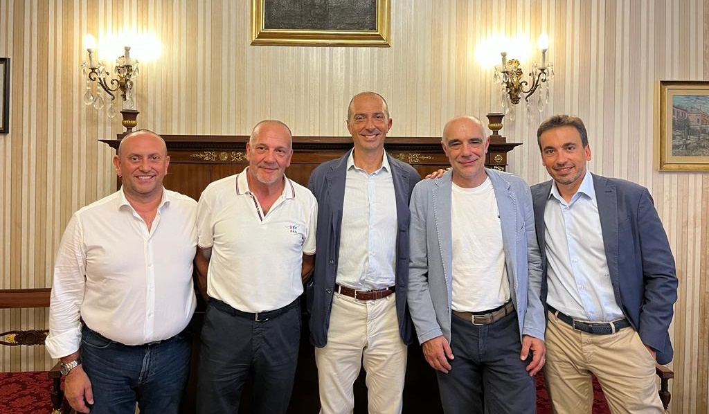 Commercio, incontro Confesercenti – Comune di Chiavari: in programma nuove iniziative Commercio, incontro Confesercenti – Comune di Chiavari: in programma nuove iniziative