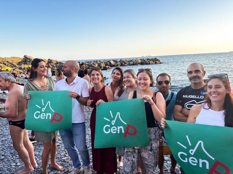 Spiagge libere, Liguria fuorilegge: protesta a Genova Quinto Spiagge libere, Liguria fuorilegge: protesta a Genova Quinto