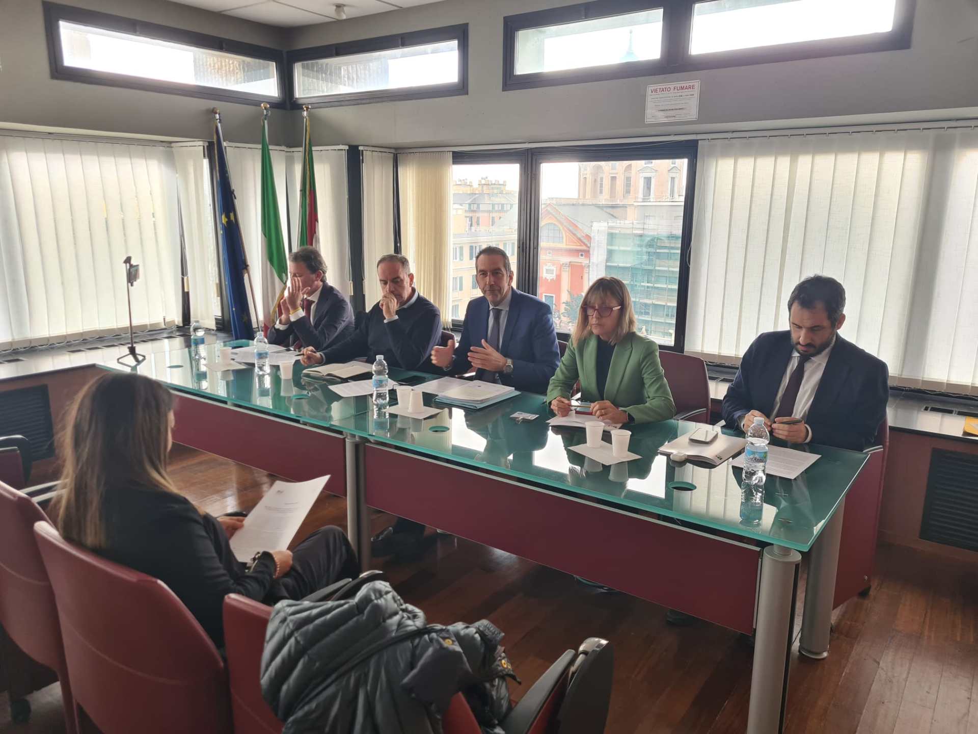 Rigassificatore, Pd: «Pareri dei tecnici negativi, Toti blocchi il progetto o si dimetta» Rigassificatore, Pd: «Pareri dei tecnici negativi, Toti blocchi il progetto o si dimetta»