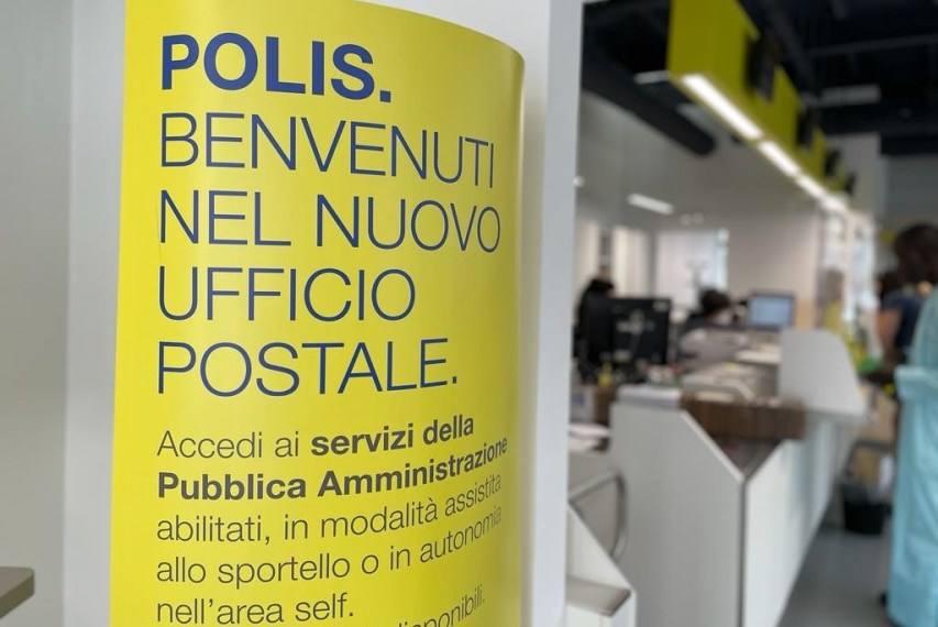 Poste Italiane e Regione collaborano al progetto Polis per rinnovare 215 uffici postali dell’entroterra Poste Italiane e Regione collaborano al progetto Polis per rinnovare 215 uffici postali dell’entroterra