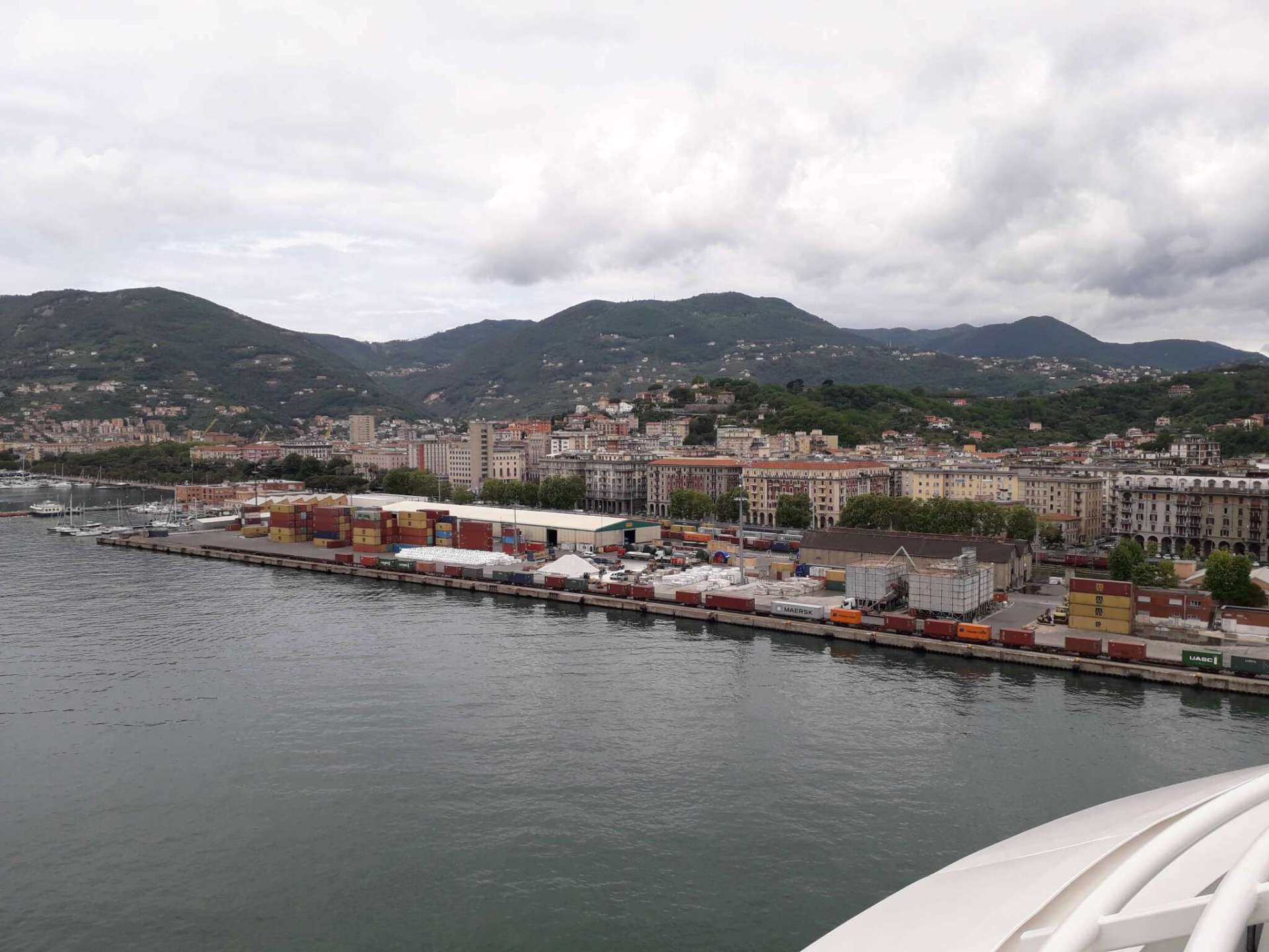Sciopero nei porti di Genova, Savona e La Spezia Sciopero nei porti di Genova, Savona e La Spezia