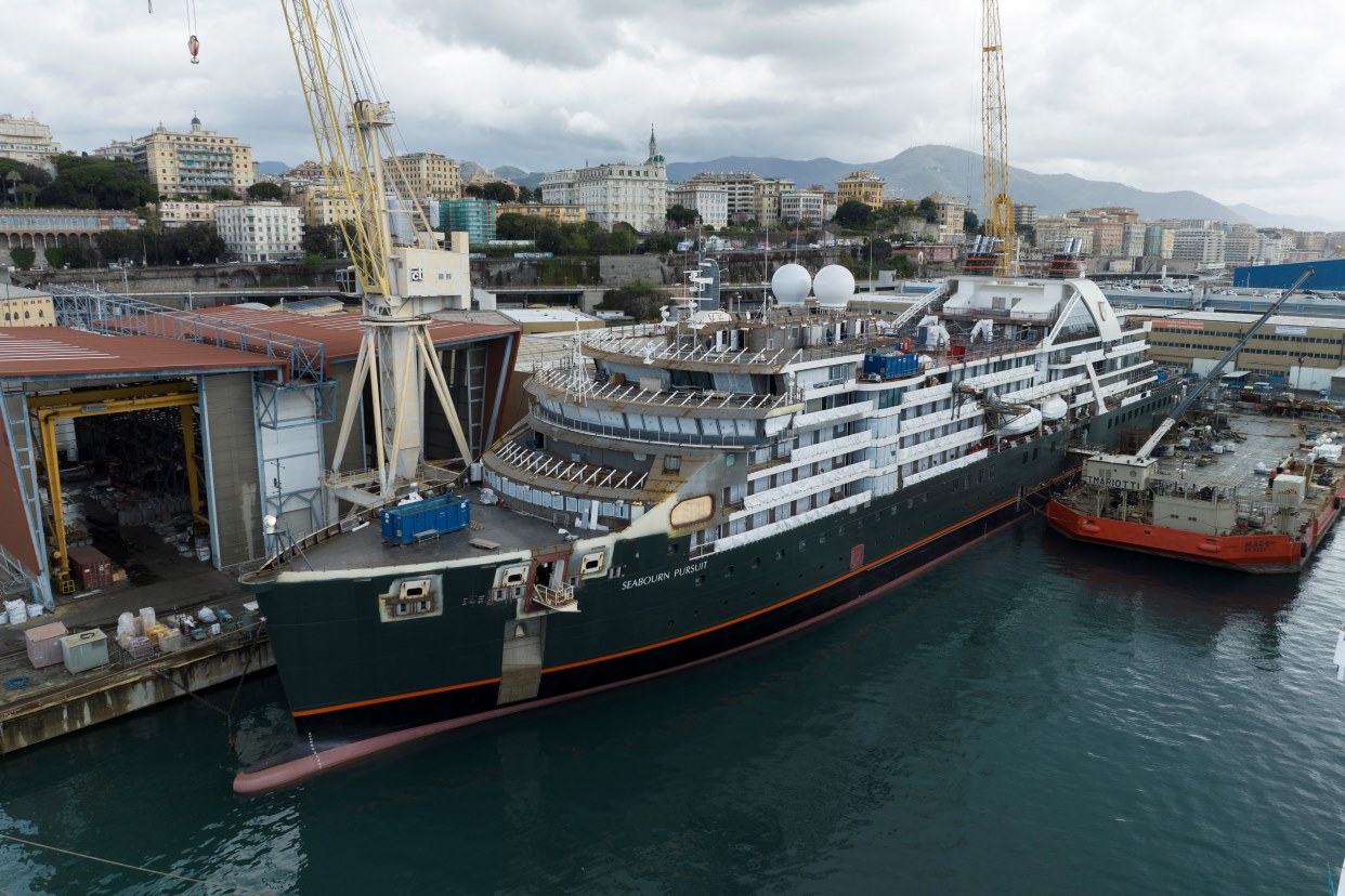 T. Mariotti, cerimonia della moneta per la nave expedition ultra lusso di Seabourn T. Mariotti, cerimonia della moneta per la nave expedition ultra lusso di Seabourn