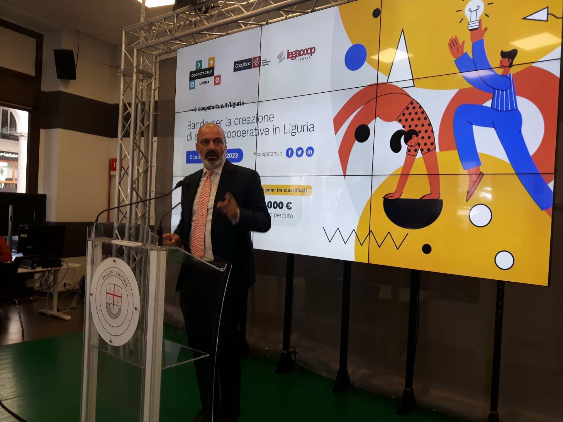 Coopstartup: diecimila euro a fondo perduto e incubazione al Bic per chi vince il concorso Coopstartup: diecimila euro a fondo perduto e incubazione al Bic per chi vince il concorso