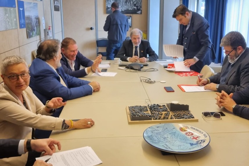 Protocollo d’intesa a tutela dei lavoratori negli appalti di Comune e Città metropolitana di Genova Protocollo d’intesa a tutela dei lavoratori negli appalti di Comune e Città metropolitana di Genova