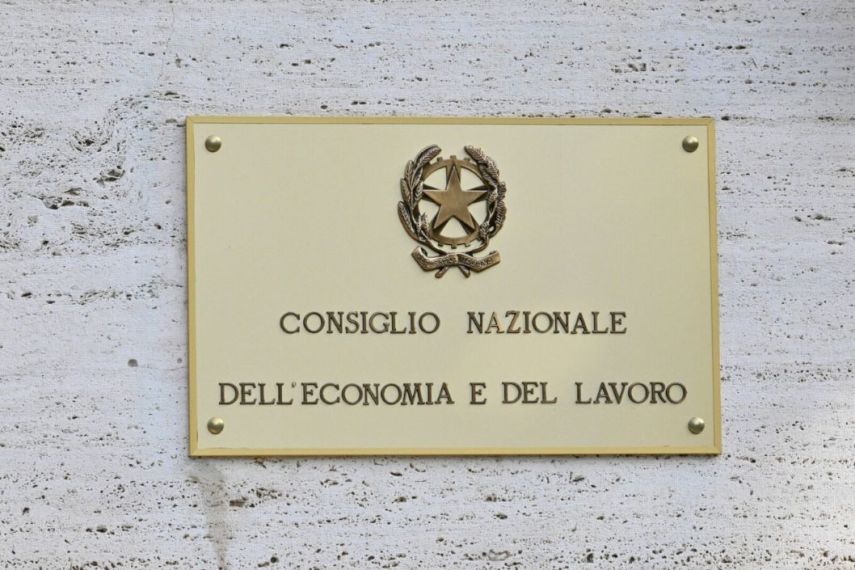 Cnel e Iit sperimentano un modello di AI da applicare all’archivio nazionale contratti collettivi di lavoro Cnel e Iit sperimentano un modello di AI da applicare all’archivio nazionale contratti collettivi di lavoro