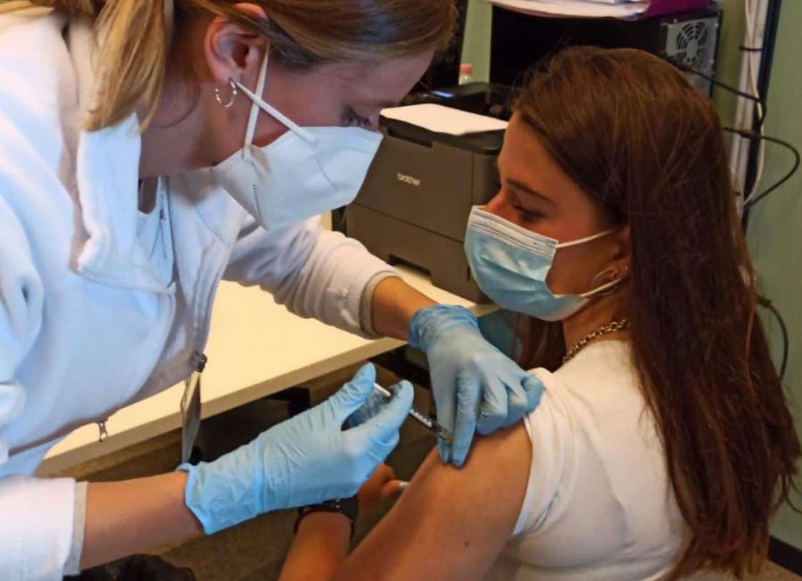 Da oggi in Liguria via al vaccino antinfluenzale e all’anti-Covid per immunocompromessi Da oggi in Liguria via al vaccino antinfluenzale e all’anti-Covid per immunocompromessi