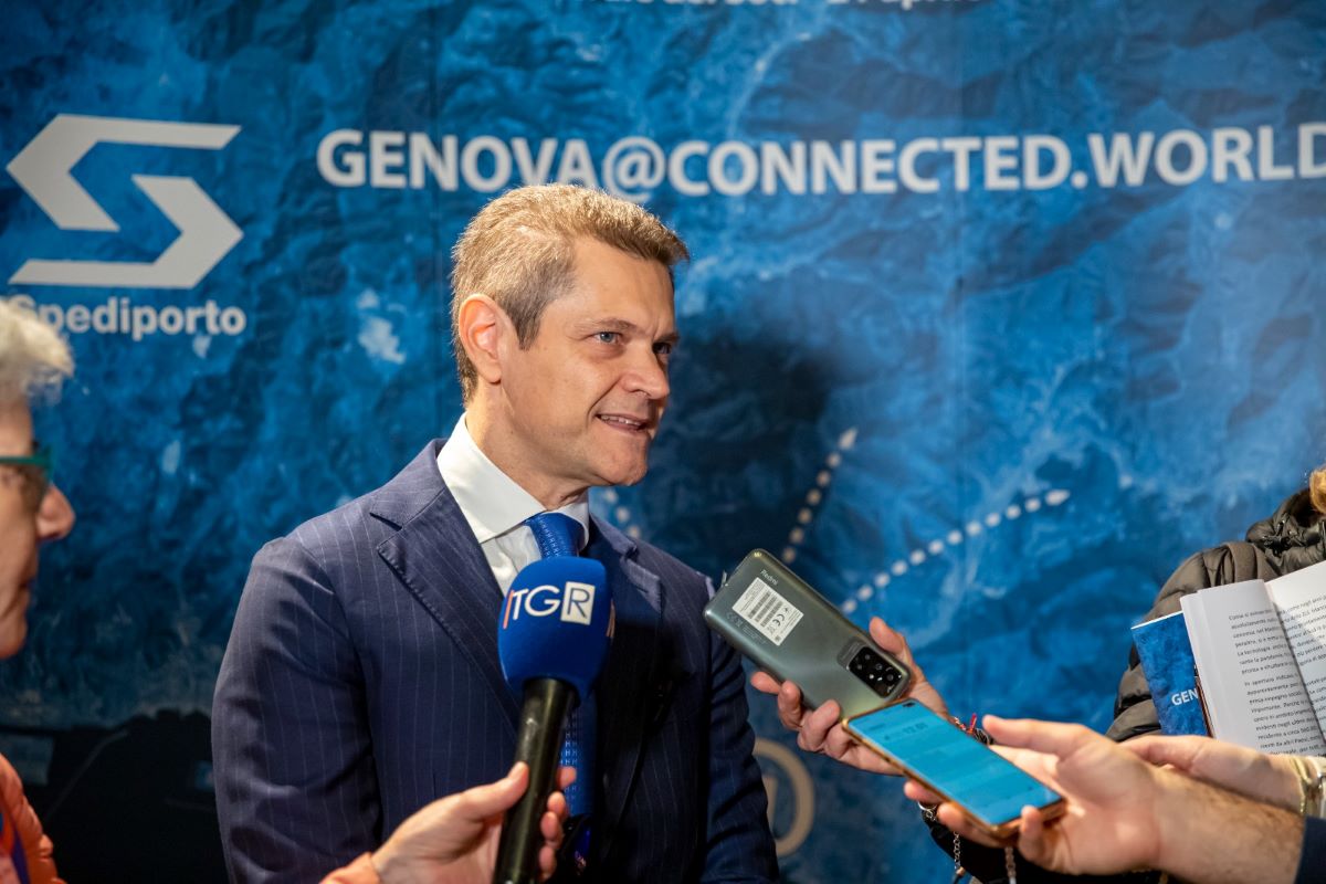 Spediporto, Botta: “Burocrazia ergastolo che ci ha fatto retrocedere in serie B dell’economia” Spediporto, Botta: “Burocrazia ergastolo che ci ha fatto retrocedere in serie B dell’economia”