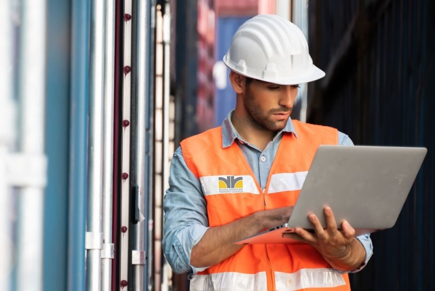 Scuola nazionale trasporti e logistica: corso gratuito operatore di terminal portuale e logistico Scuola nazionale trasporti e logistica: corso gratuito operatore di terminal portuale e logistico
