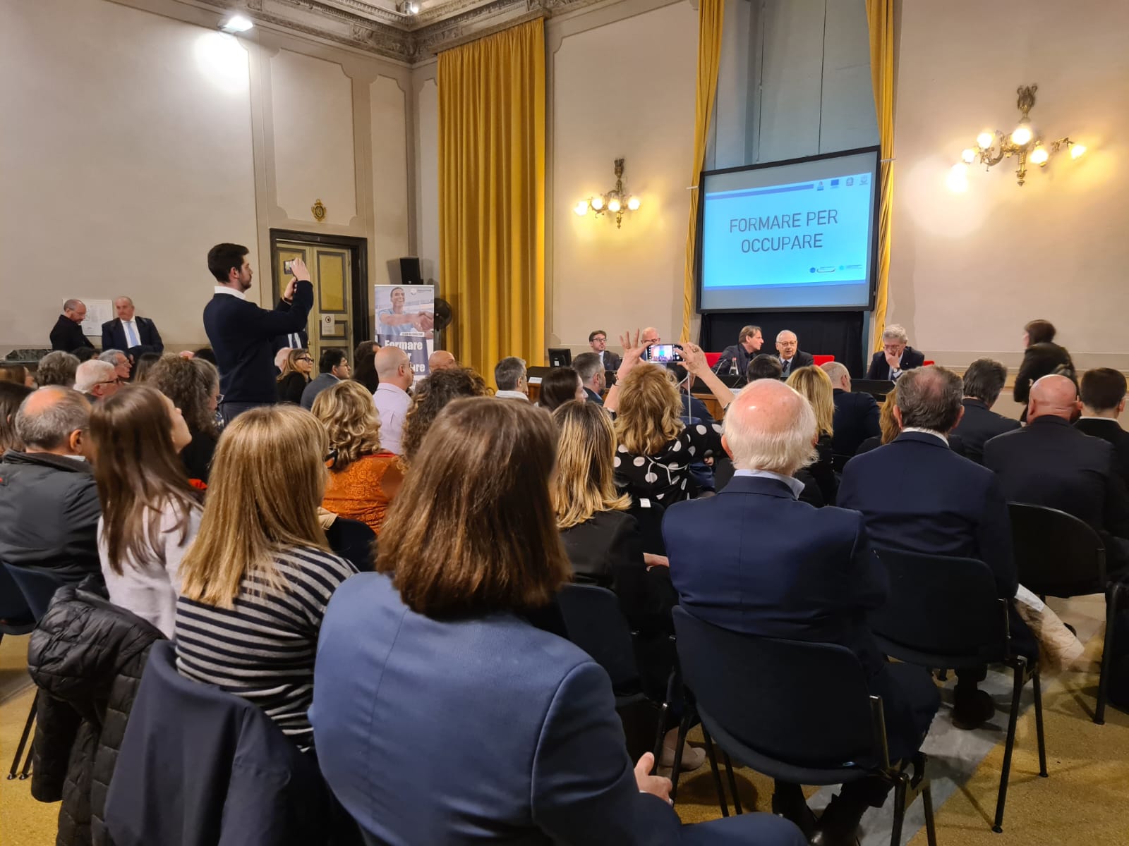 Formare per occupare: corsi finanziati per avere il 60% di possibilità di essere assunti Formare per occupare: corsi finanziati per avere il 60% di possibilità di essere assunti