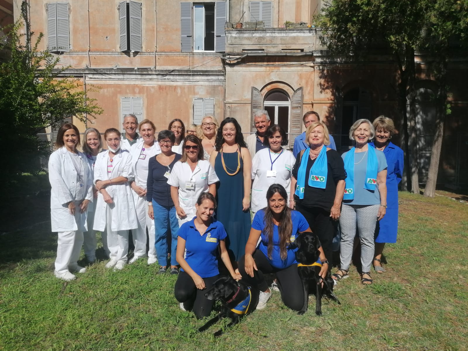 Pet Therapy al Centro disabili Asl 3 a Quarto: entrano in servizio i Labrador Maki e Kaya Pet Therapy al Centro disabili Asl 3 a Quarto: entrano in servizio i Labrador Maki e Kaya