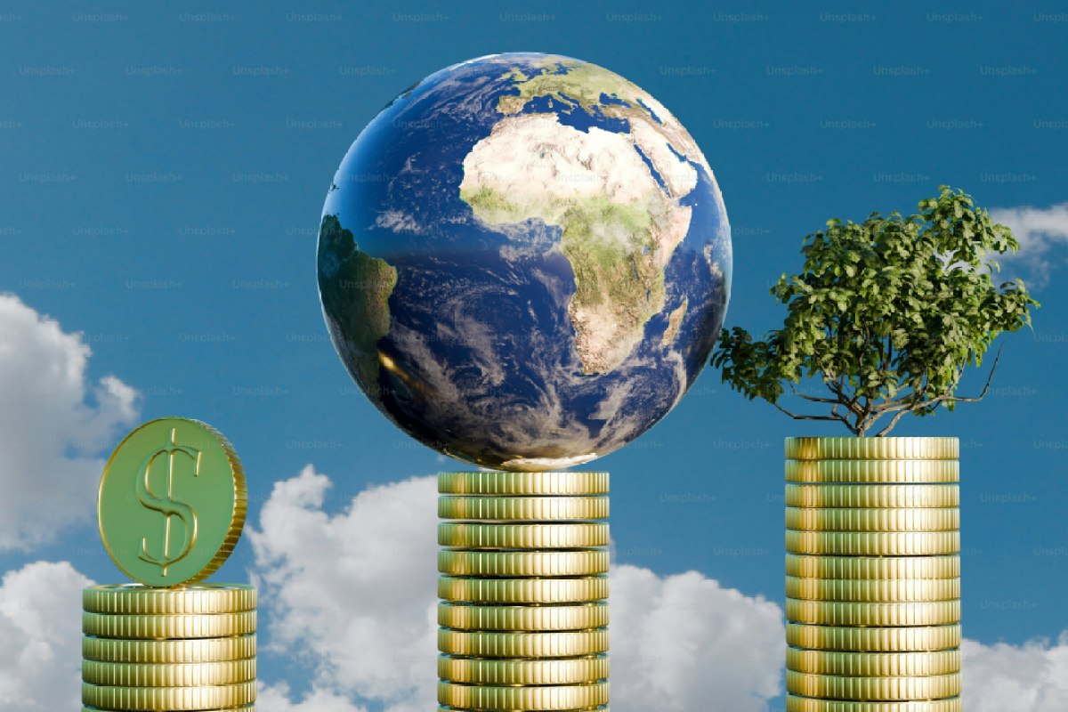 10 International Investment Funds with Global Reach 10 International Investment Funds with Global Reach