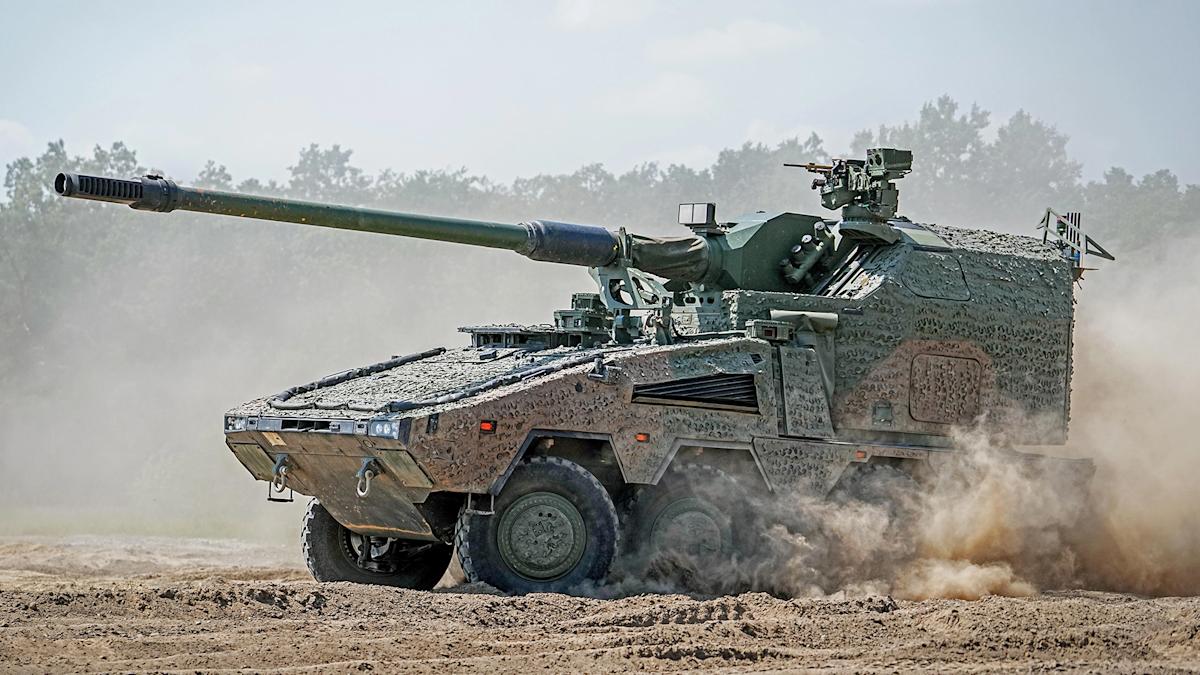 Ukraine Gets First RCH 155 Wheeled Howitzer, Boxer Fighting Vehicles May Follow Ukraine Gets First RCH 155 Wheeled Howitzer, Boxer Fighting Vehicles May Follow
