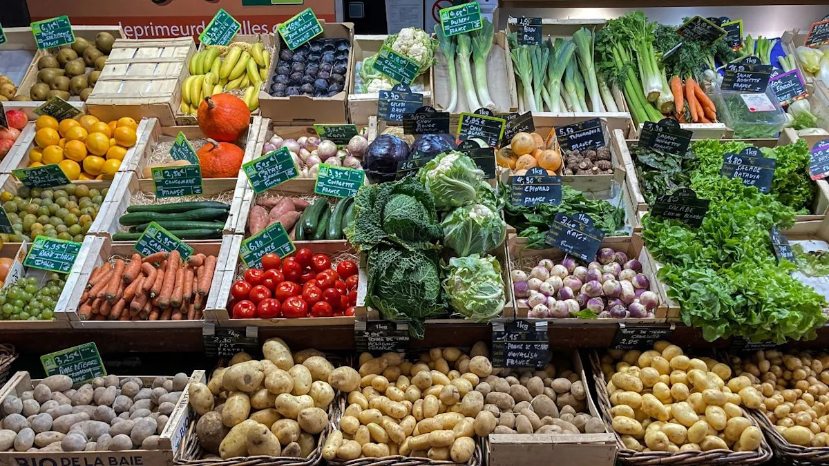 17 French Markets You Absolutely Can’t Miss 17 French Markets You Absolutely Can’t Miss