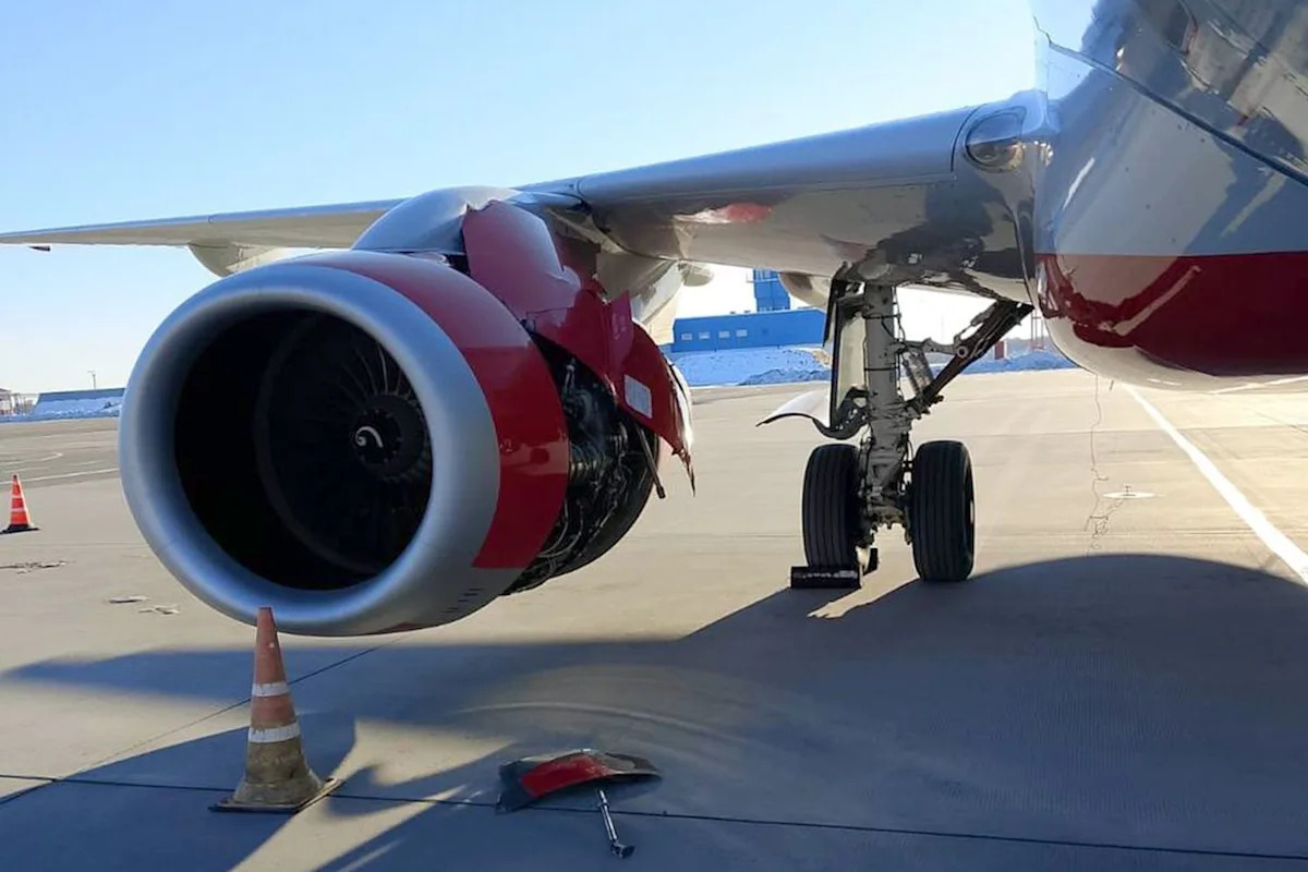 Passenger Jet Starts to Fall Apart Mid-Air, Forcing Emergency Landing Passenger Jet Starts to Fall Apart Mid-Air, Forcing Emergency Landing