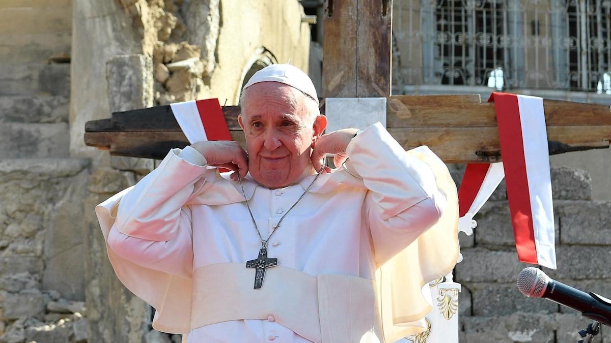 Pope assassination plot foiled by UK intelligence Pope assassination plot foiled by UK intelligence