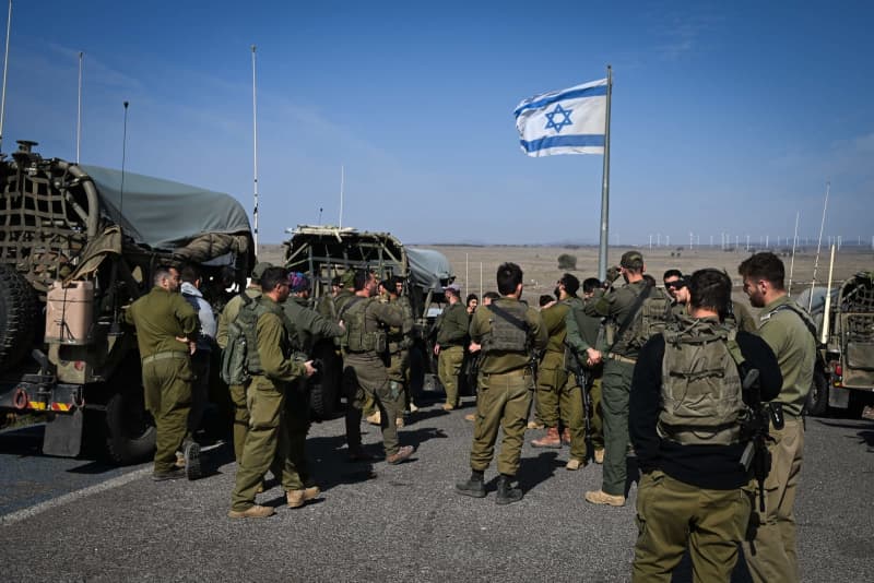 IDF deploys soldiers, tank, attack helicopter to remove threat from Israel-Lebanon border IDF deploys soldiers, tank, attack helicopter to remove threat from Israel-Lebanon border