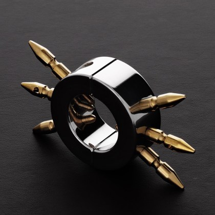 Triune Ball Stretcher with Brass Spikes: Edelstahl-Hodenstretcher mit Spikes Triune Ball Stretcher with Brass Spikes: Edelstahl-Hodenstretcher mit Spikes