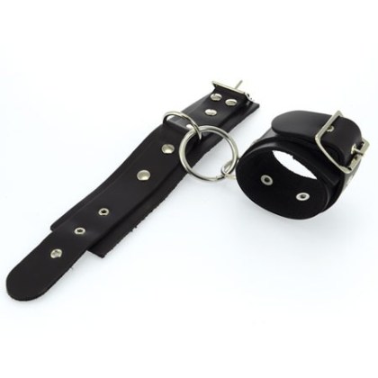 Leder-Fußfesseln mit Ring, schwarz Leder-Fußfesseln mit Ring, schwarz