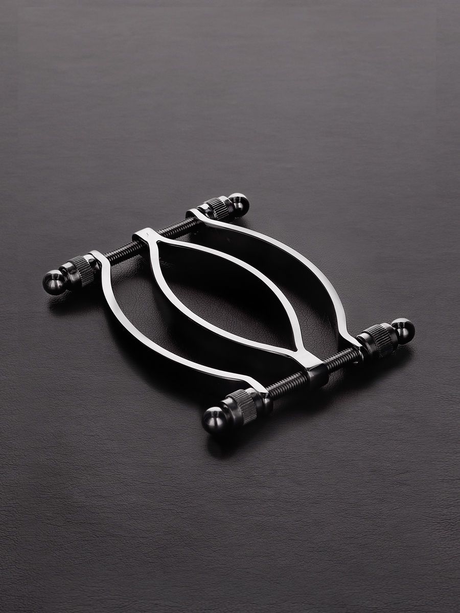 Triune Pussy Clamp: Edelstahl-Schamlippenklemme
