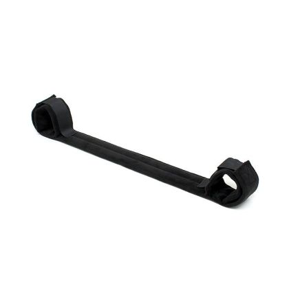 Softbondage Spreizstange mit Fesseln, schwarz Softbondage Spreizstange mit Fesseln, schwarz