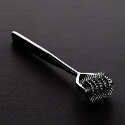 Triune 5-Head Pinwheel: Edelstahl-Nervenrad Triune 5-Head Pinwheel: Edelstahl-Nervenrad