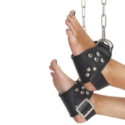 Leder-Fuß-Hängefesseln mit D-Ringen, schwarz Leder-Fuß-Hängefesseln mit D-Ringen, schwarz