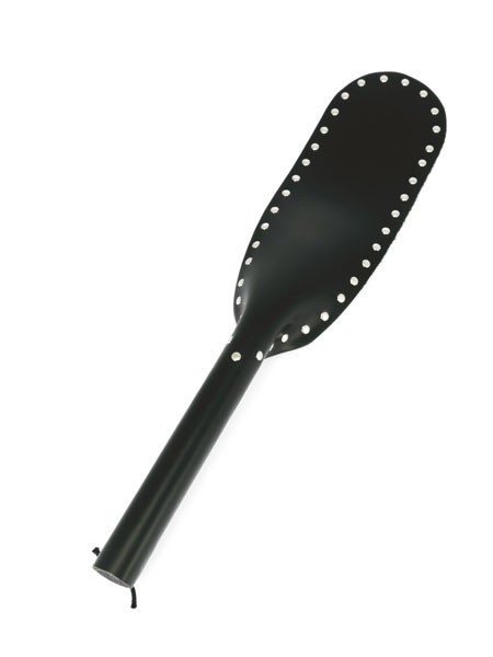Lederklatsche mit Nieten, schwarz