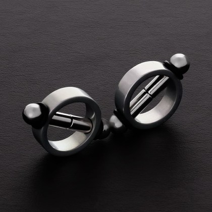 Triune Magnetic Nipple Pinchers: Edelstahl-Magnet-Nippelclips, schwarz Triune Magnetic Nipple Pinchers: Edelstahl-Magnet-Nippelclips, schwarz