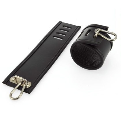 Leder-Fußfesseln mit Karabinerhaken, schwarz Leder-Fußfesseln mit Karabinerhaken, schwarz