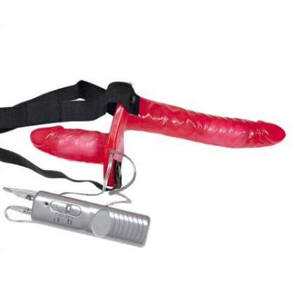 Bad Kitty Doppel-Strap-On Vibrator, rot Bad Kitty Doppel-Strap-On Vibrator, rot