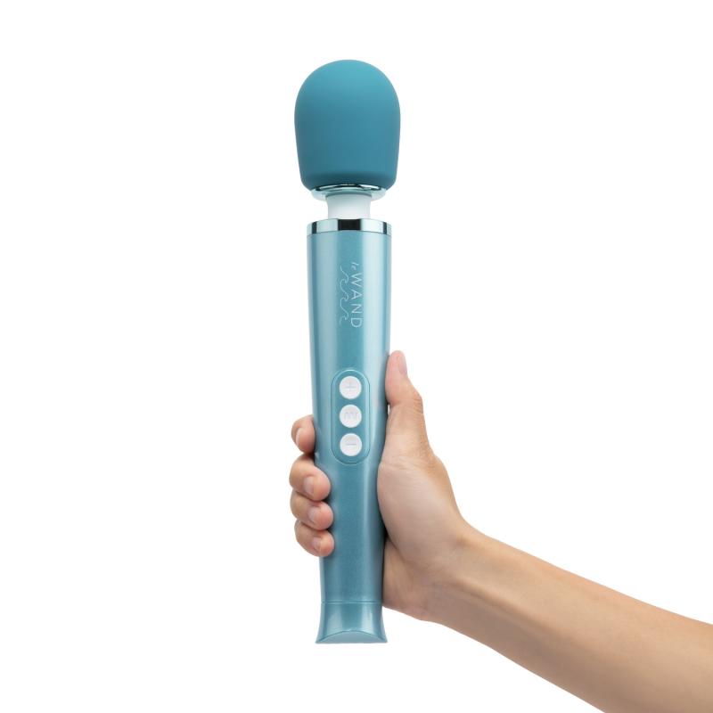 Le Wand - Dive Submersible Rechargable Vibrating Massager