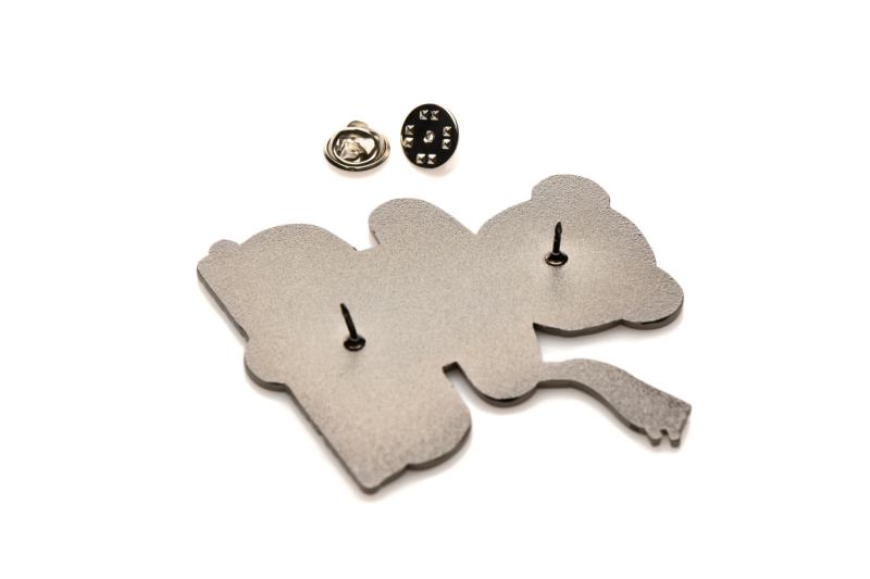 BDSM Promo Anstecknadel Bär
