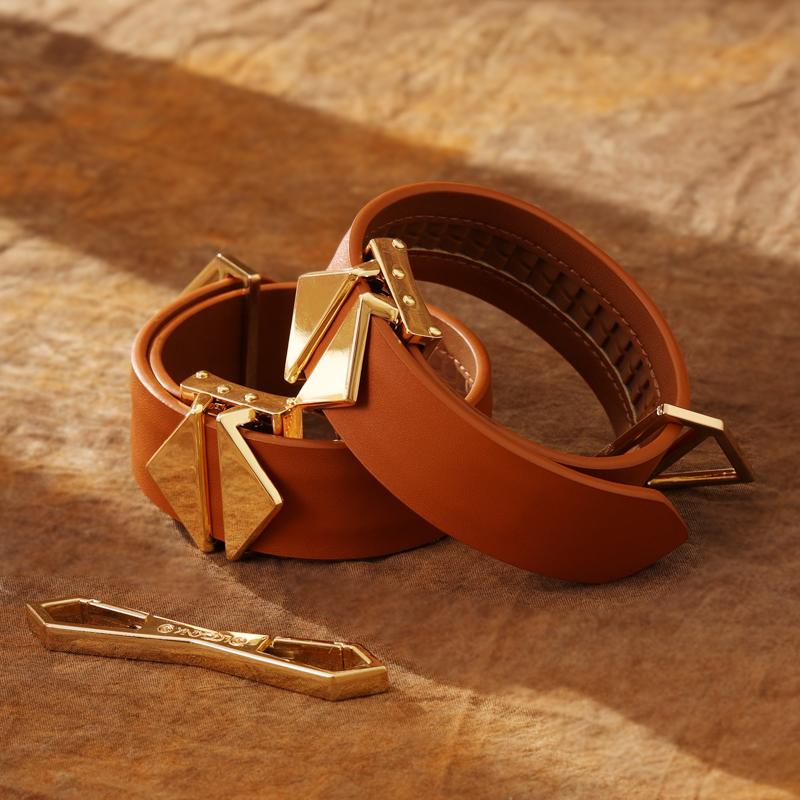 LOCKINK - Fuß- und Handfesseln Set - braun