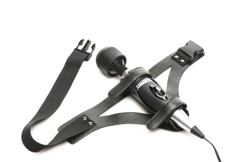 XR Brands - Thunder Strap Wand Oberschenkel-Harness - Schwarz