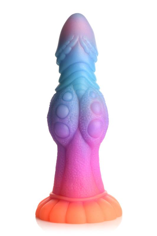 Leuchtender Alien-Dildo im Dunkeln