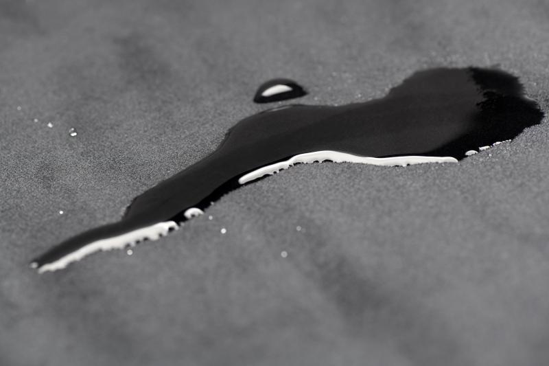 XR Brands - Wasserdichte Decke - Schwarz
