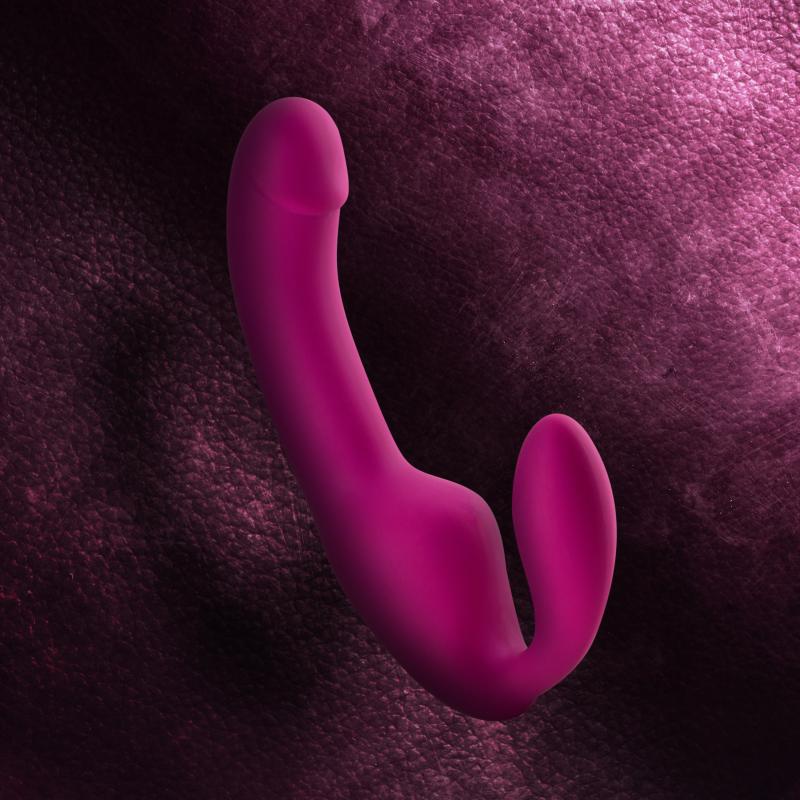 Temptasia »Estella« halterloser Strap-On mit Vibration
