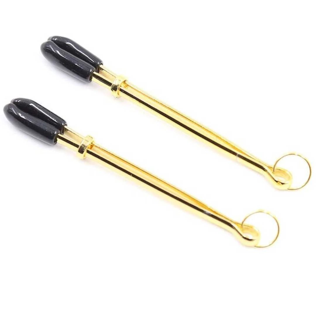 Goldene Nippelklemmen mit Ring