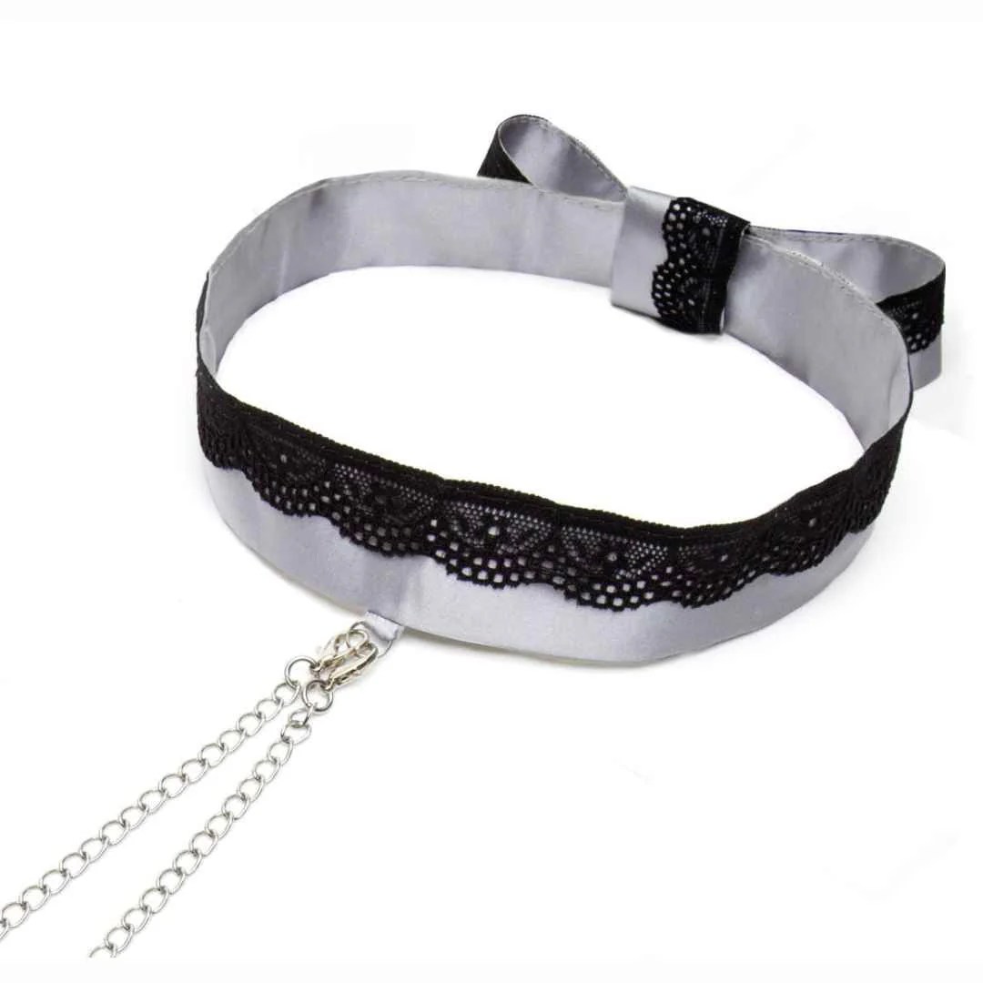 Nippelklemmen mit Satin Halsband „Play Nice“