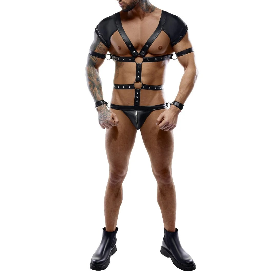 Body in Harness-Optik mit Fesseln