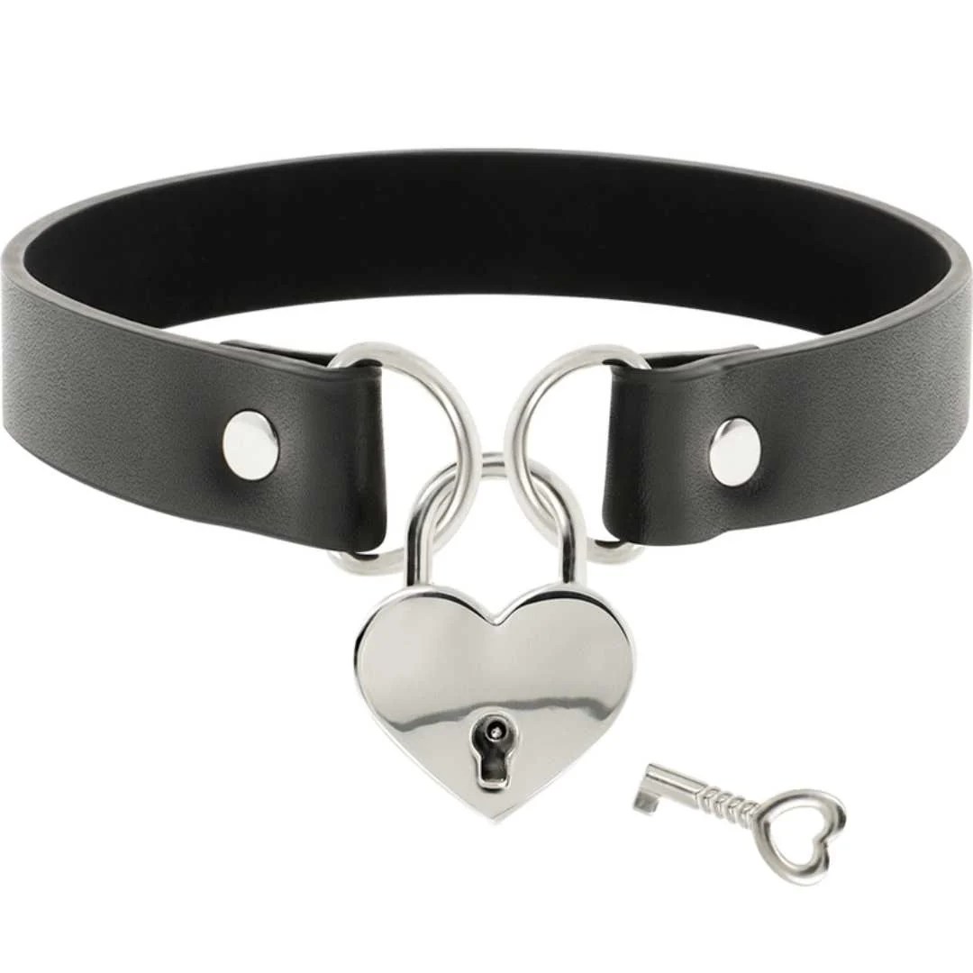 Choker mit herzförmigem Schloss