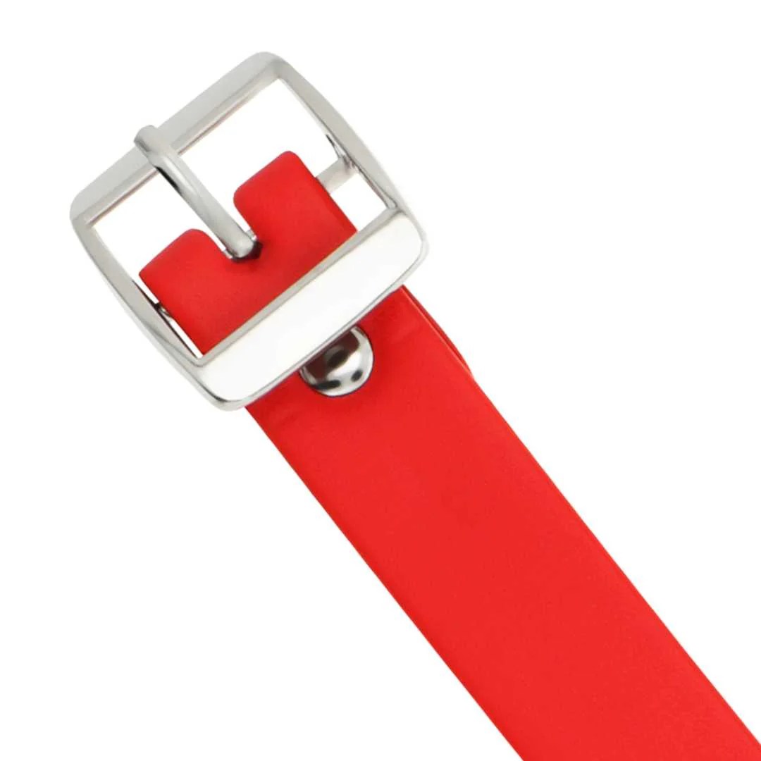 Roter Choker mit Ring