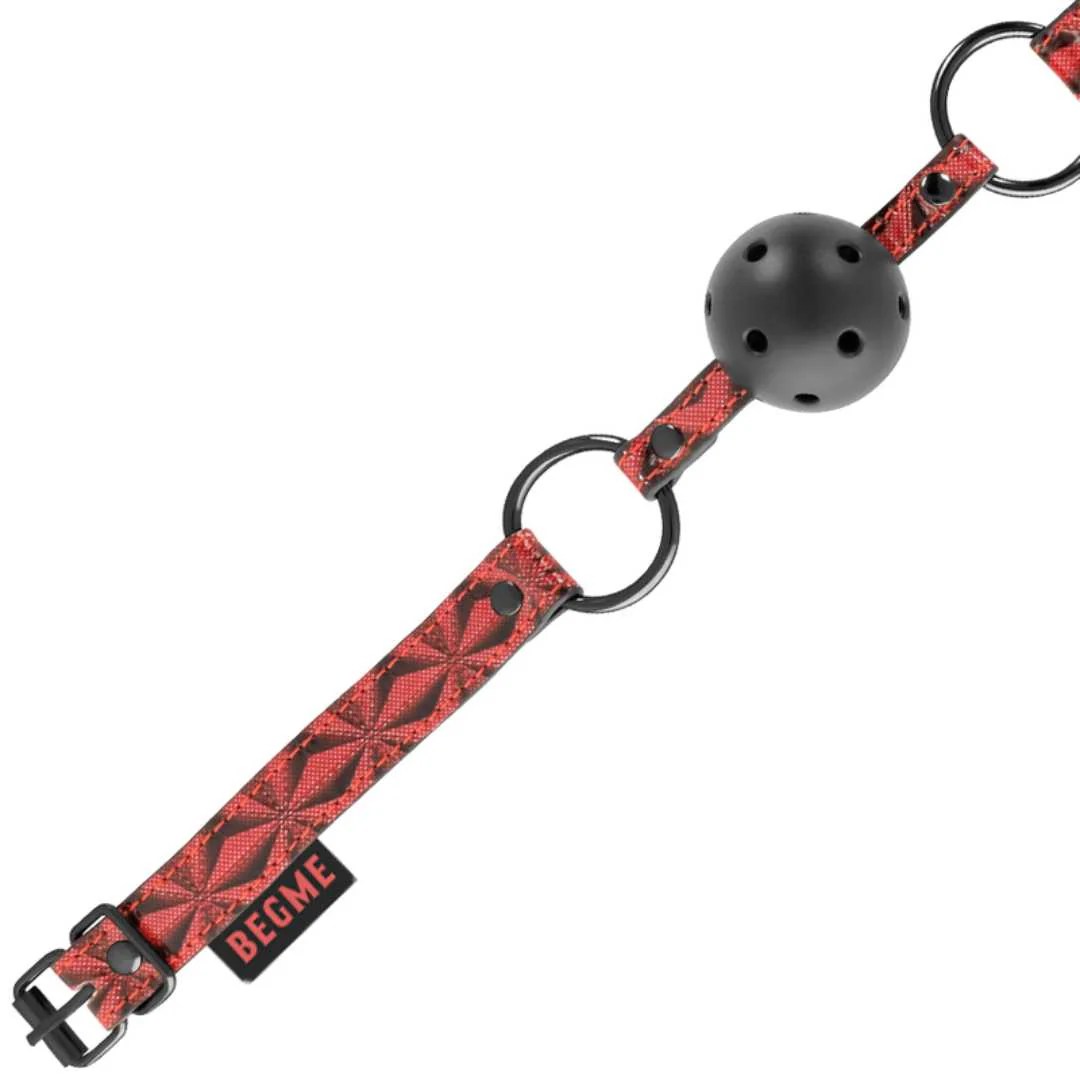 Atmungsaktiver Mundknebel in rot-schwarz Optik