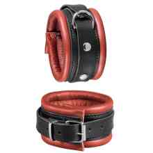Leder-Fußfessel mit D-Ringen Leder-Fußfessel mit D-Ringen