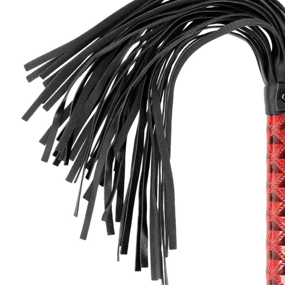 Flogger in rot-schwarz Optik